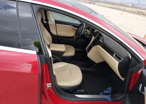 2015 Tesla Model S 60/70/85 из США, поврежденный, VIN 5YJSA1S16FFP77388